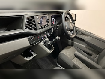 Used Volkswagen Transporter 2023 for sale - 77997407: Photo