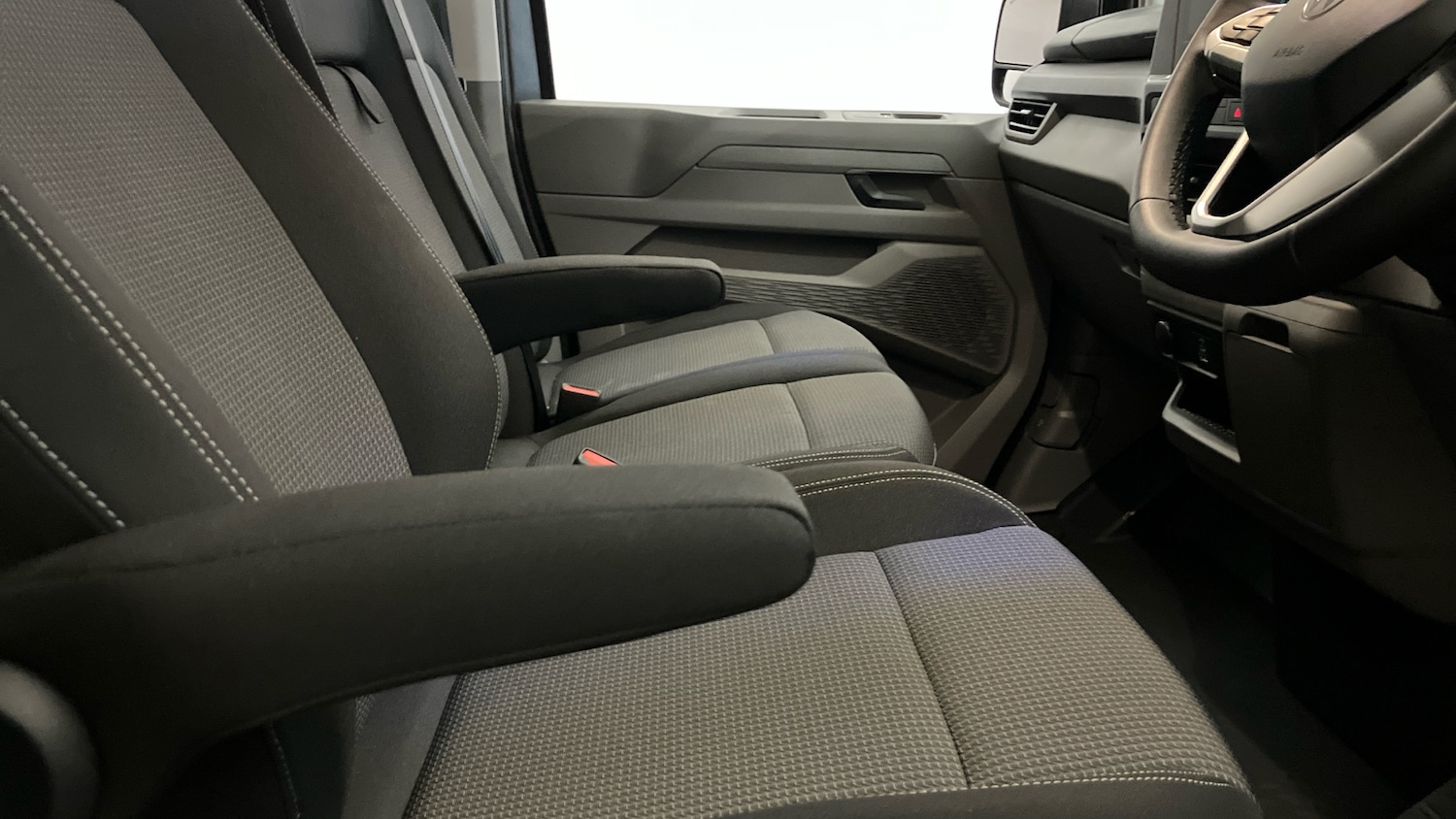 Used Volkswagen Transporter 2025 for sale - 76156518: Photo 23