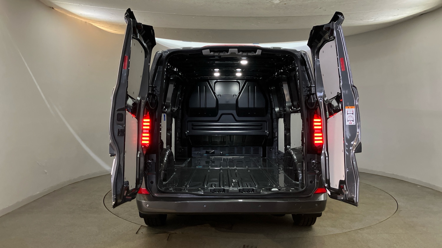 Used Volkswagen Transporter 2025 for sale - 76156518: Photo 34