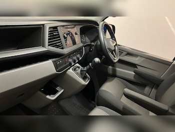 Used Volkswagen Transporter 2022 for sale - 76544261: Photo