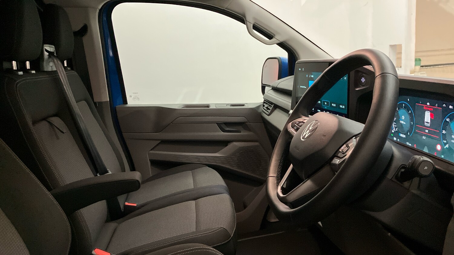 Used Volkswagen Transporter 2025 for sale - 77676153: Photo 15