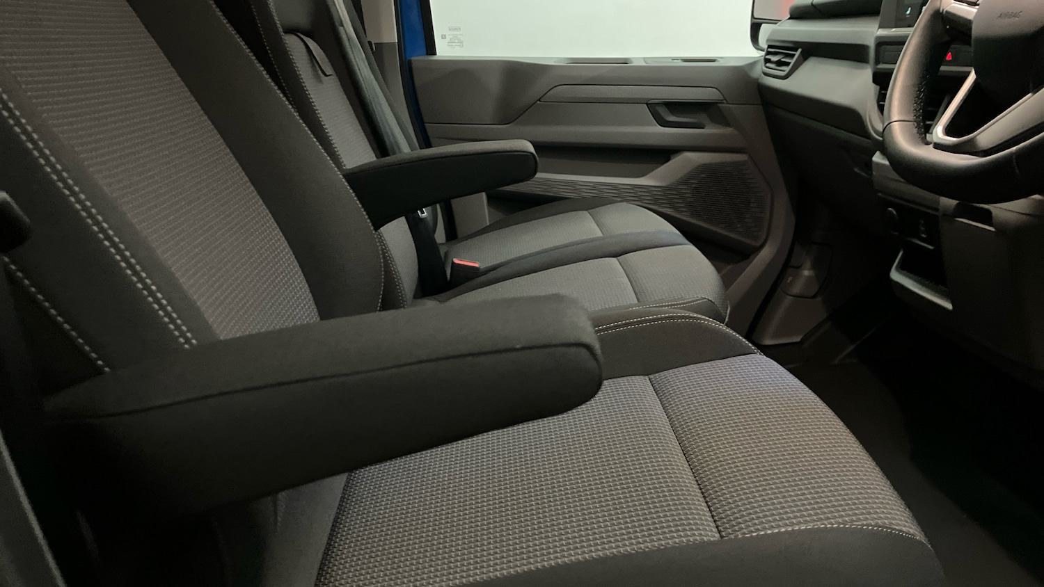 Used Volkswagen Transporter 2025 for sale - 77676153: Photo 23