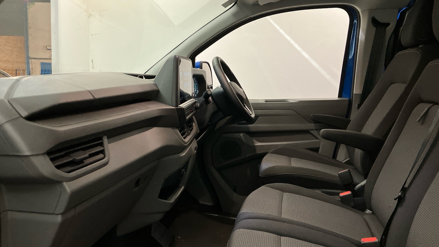 Used Volkswagen Transporter 2025 for sale - 77676153: Photo 24