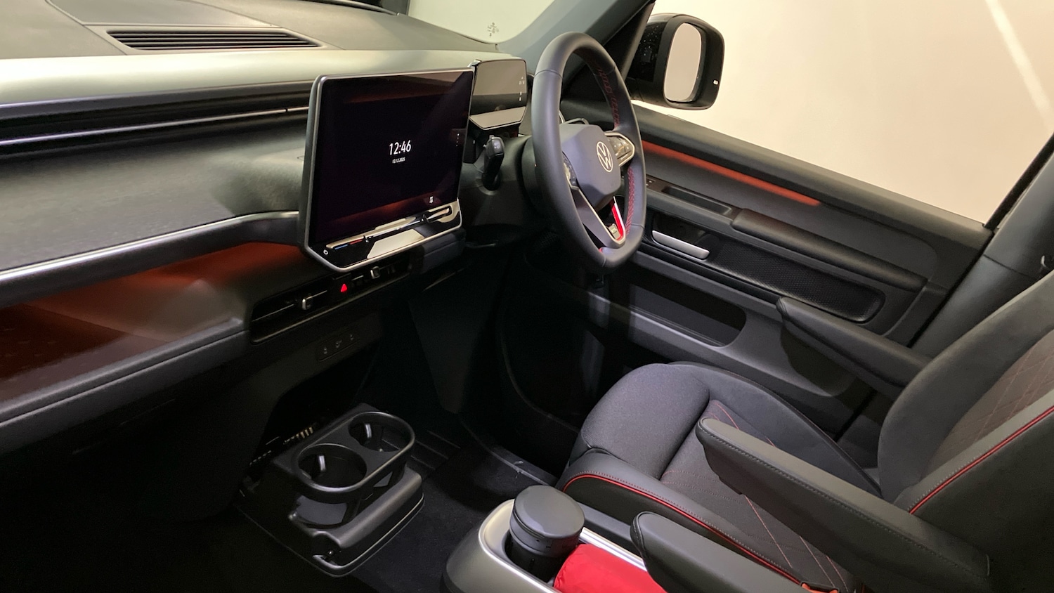 Used Volkswagen ID.Buzz 2025 for sale - 77482334: Photo 2