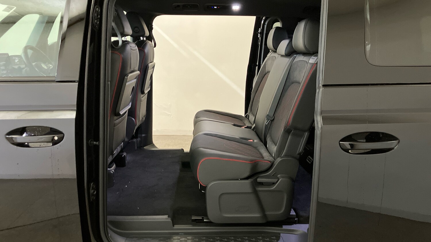 Used Volkswagen ID.Buzz 2025 for sale - 77482334: Photo 29