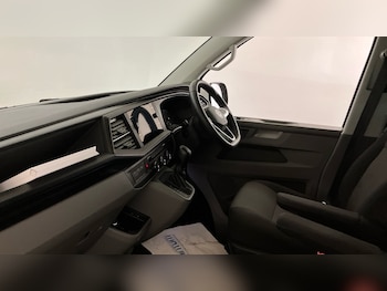 Used Volkswagen Transporter 2024 for sale - 75314158: Photo