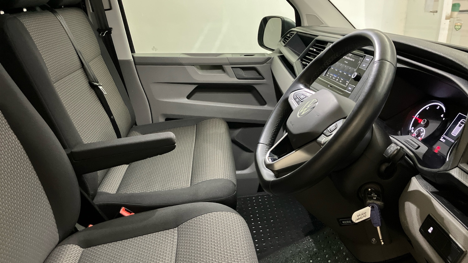 Used Volkswagen Transporter 2022 for sale - 76479469: Photo 27