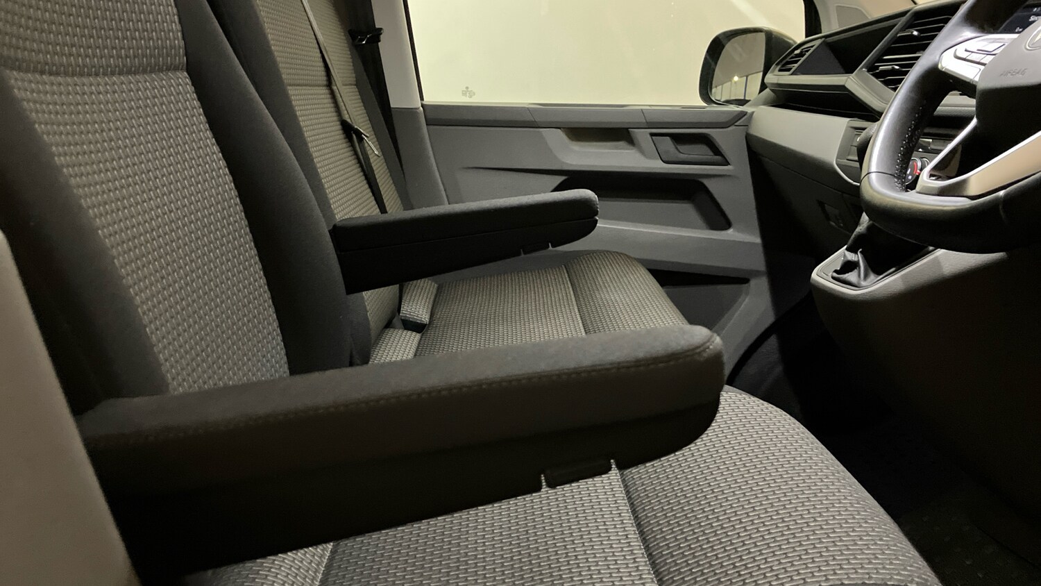 Used Volkswagen Transporter 2022 for sale - 76479469: Photo 43