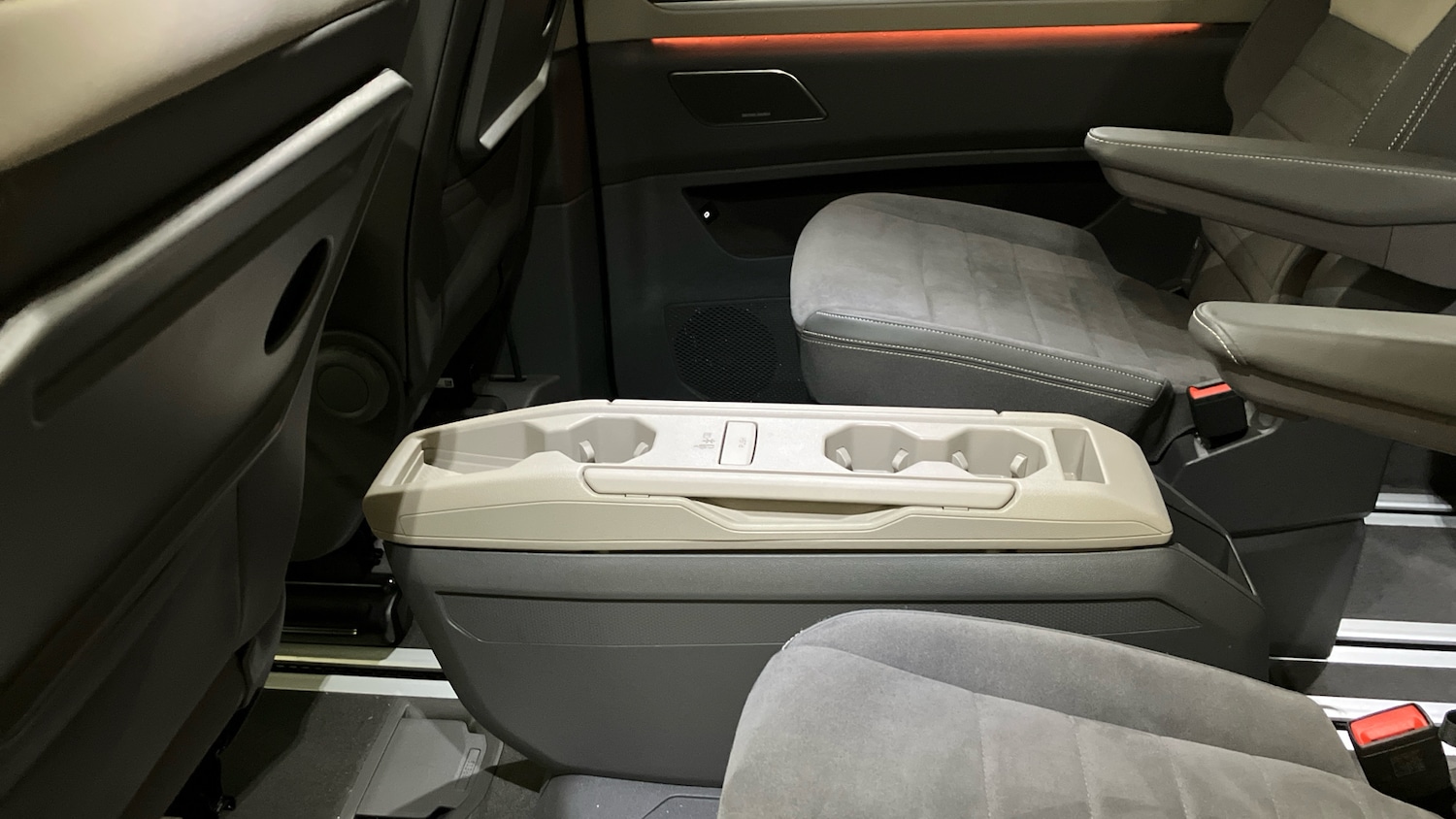 Used Volkswagen Multivan 2025 for sale - 76505483: Photo 29