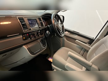 Used Volkswagen California 2017 for sale - 76968751: Photo