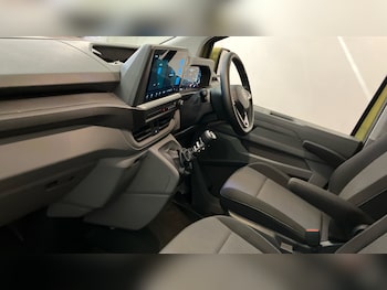 Used Volkswagen Transporter 2025 for sale - 76761928: Photo