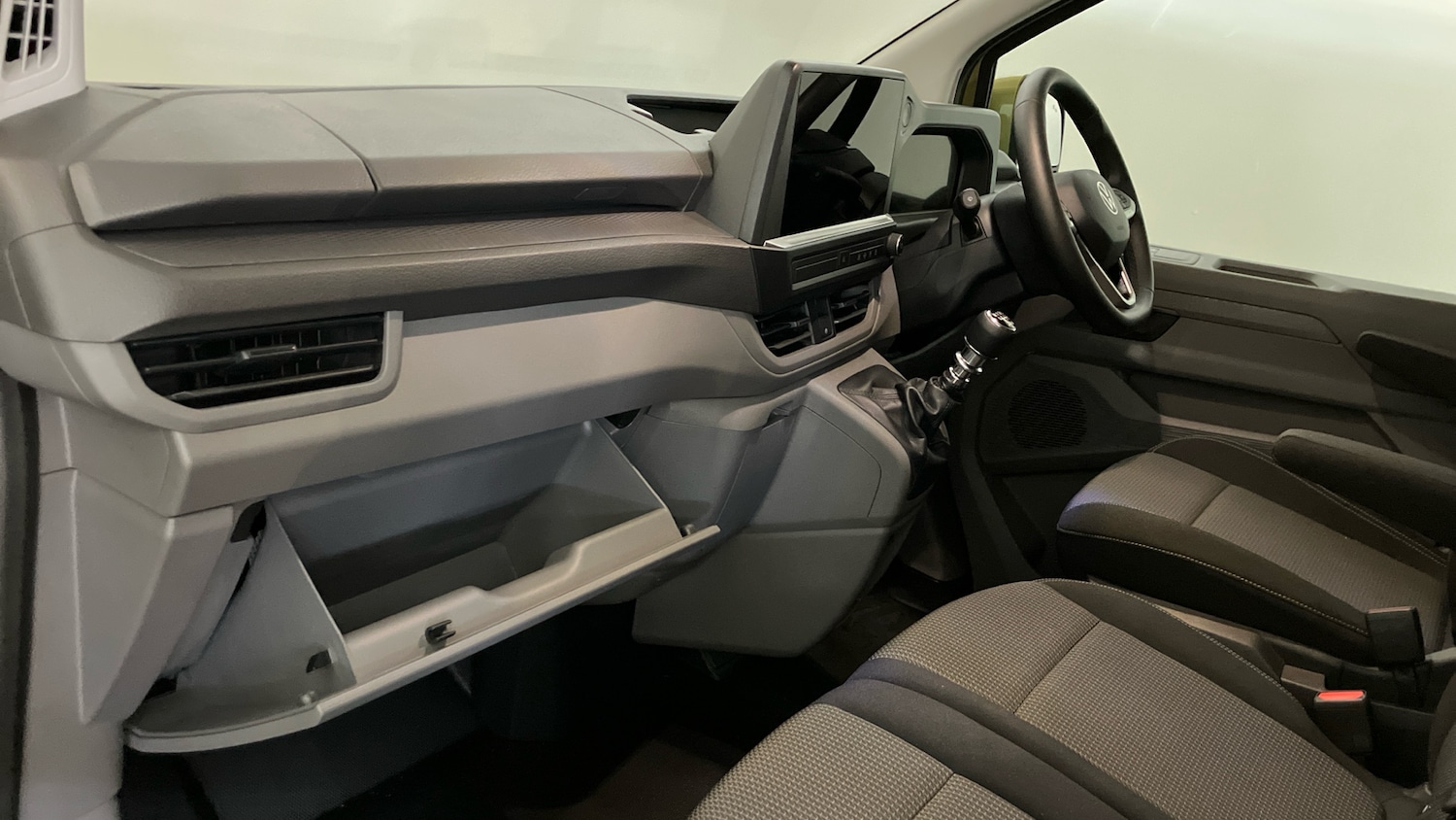 Used Volkswagen Transporter 2025 for sale - 76761928: Photo 44