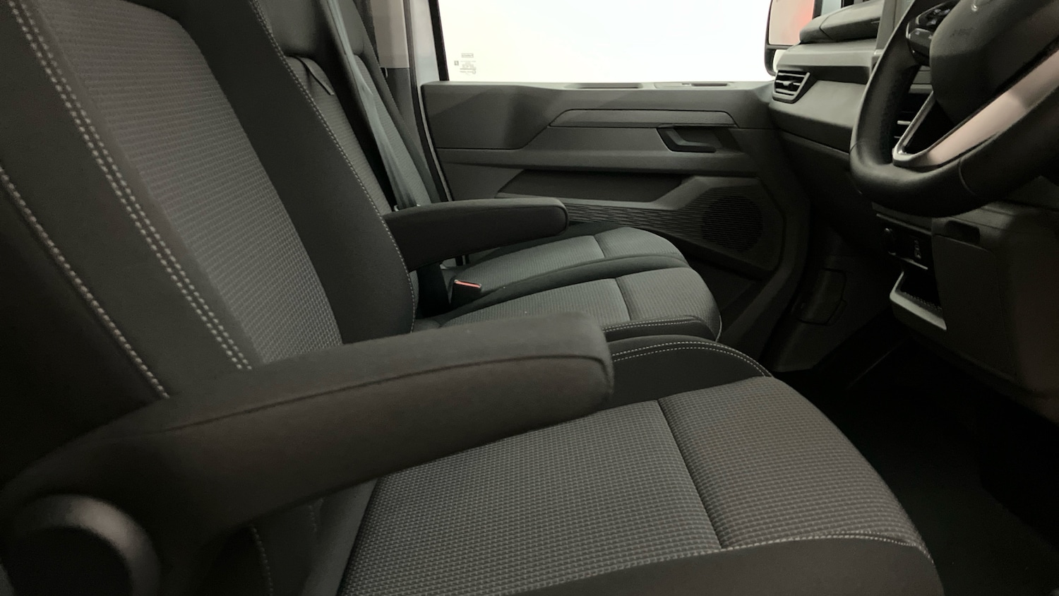 Used Volkswagen Transporter 2025 for sale - 78077536: Photo 23