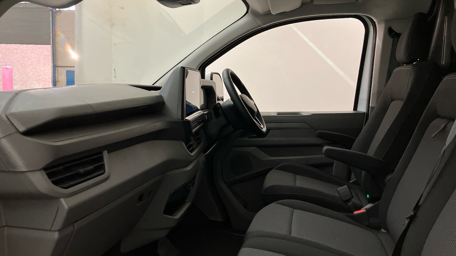 Used Volkswagen Transporter 2025 for sale - 78077536: Photo 24