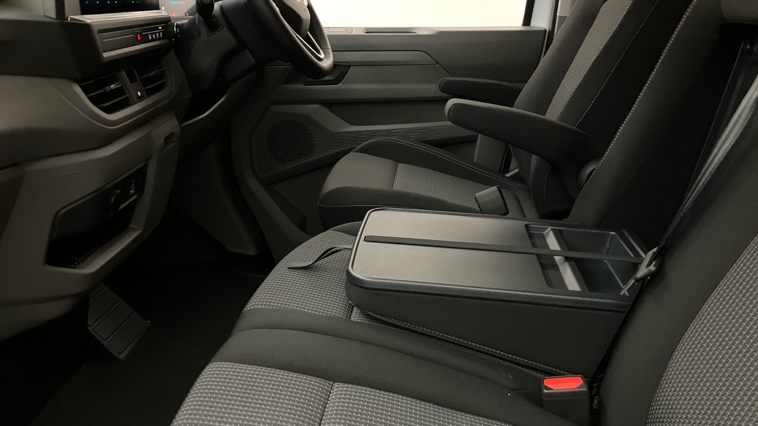 Used Volkswagen Transporter 2025 for sale - 78077536: Photo 29