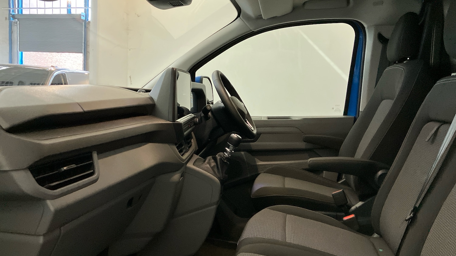 Used Volkswagen Transporter 2025 for sale - 76156515: Photo 29