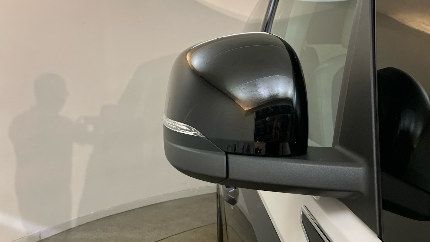 Used Volkswagen ID.Buzz 2023 for sale - 76859004: Photo 30