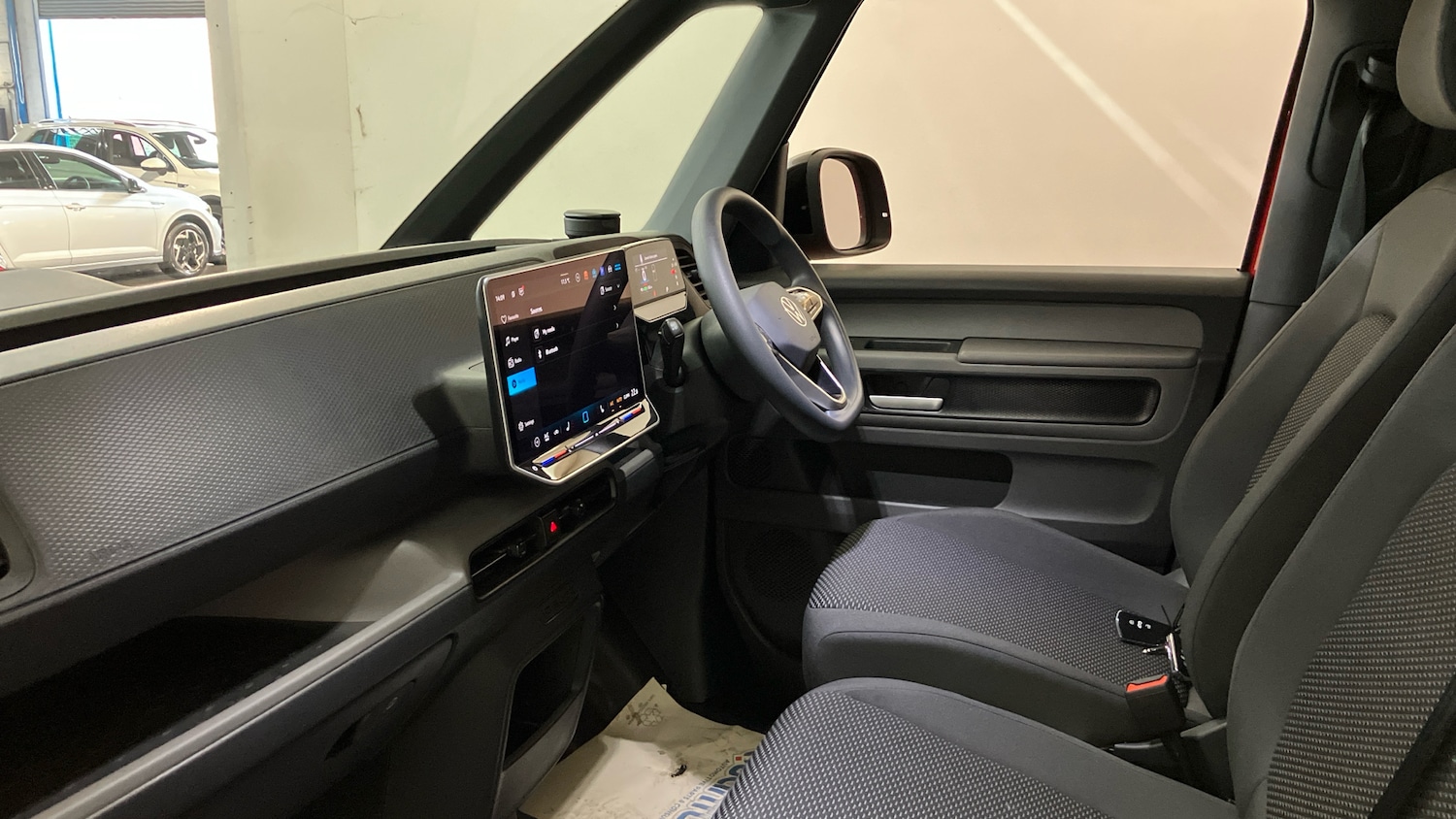 Used Volkswagen ID.Buzz 2025 for sale - 76761927: Photo 2