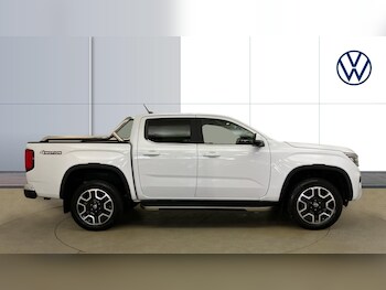 Used Volkswagen Amarok 2024 for sale - 75440398: Photo