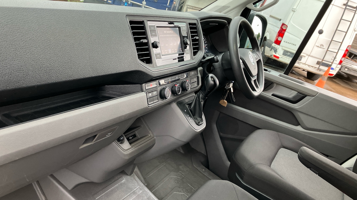 Used Volkswagen Crafter 2023 for sale - 77071405: Photo 2