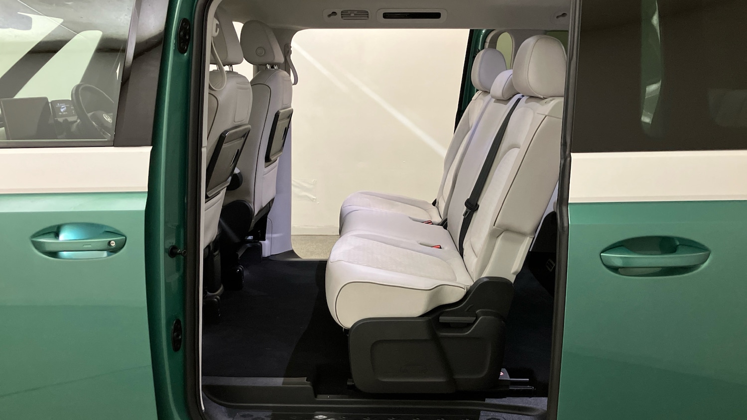 Used Volkswagen ID.Buzz 2024 for sale - 76507233: Photo 28