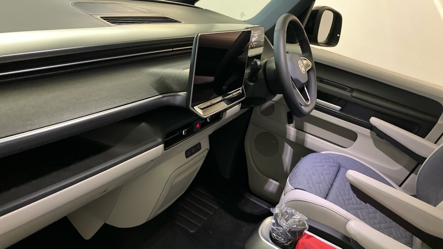 Used Volkswagen ID.Buzz 2025 for sale - 77061495: Photo 2