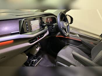 Used Volkswagen Multivan 2024 for sale - 79559753: Photo