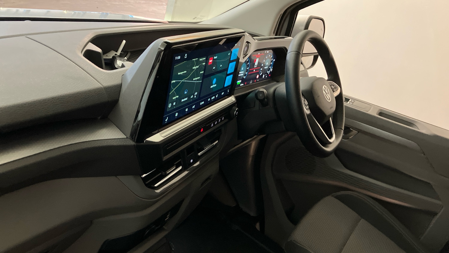 Used Volkswagen Transporter 2025 for sale - 77474598: Photo 2