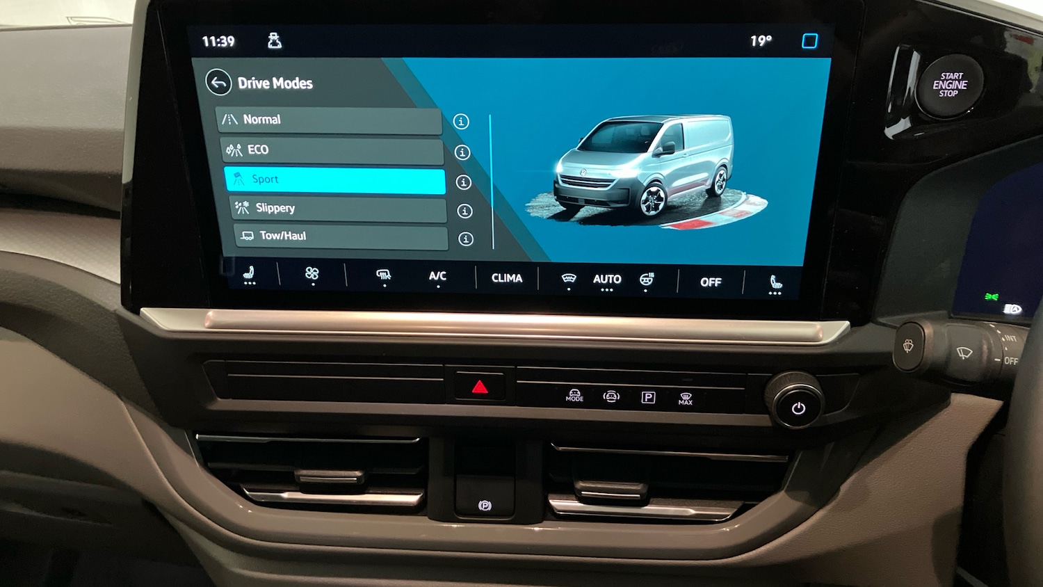 Used Volkswagen Transporter 2025 for sale - 77474598: Photo 37