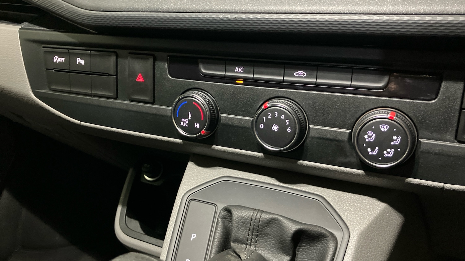 Used Volkswagen Transporter 2023 for sale - 76206509: Photo 13