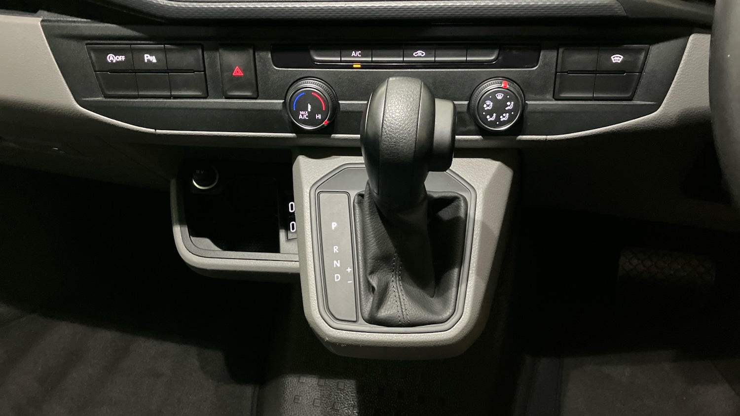 Used Volkswagen Transporter 2023 for sale - 76206509: Photo 14