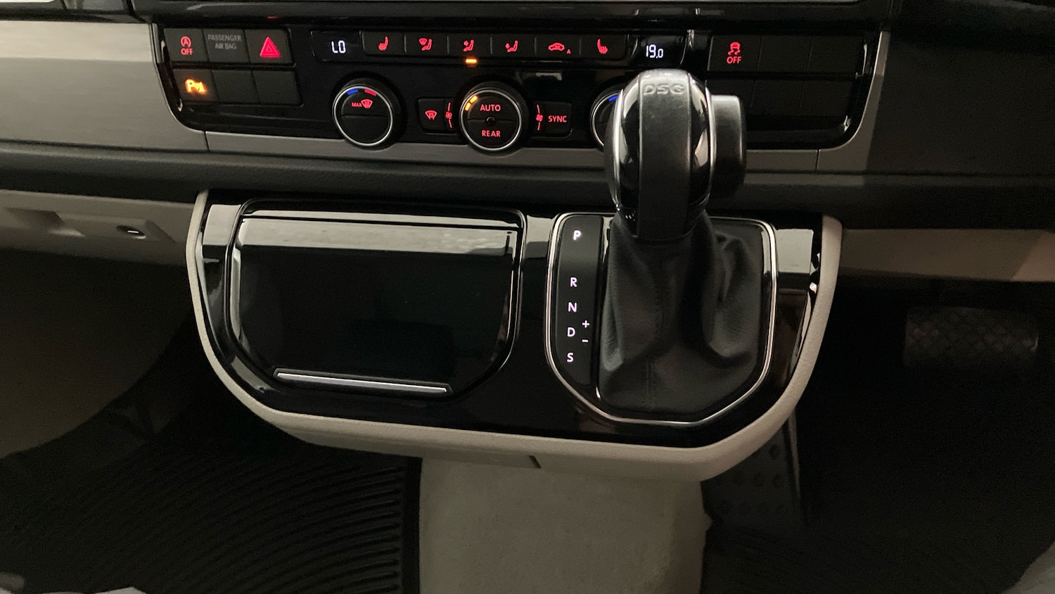 Used Volkswagen California 2019 for sale - 76979651: Photo 14