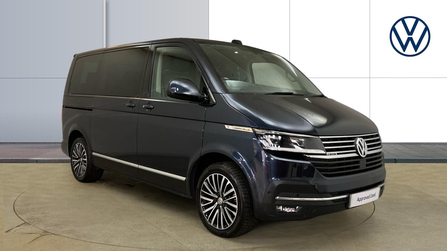 Used Volkswagen Caravelle 2020 for sale - 76329537: Photo 1