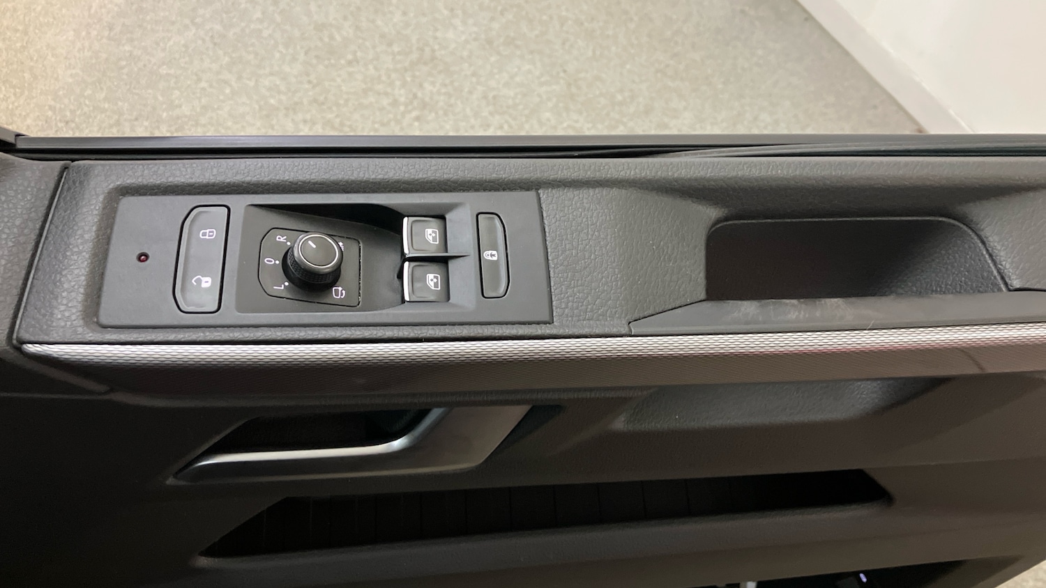 Used Volkswagen Caravelle 2020 for sale - 76329537: Photo 19