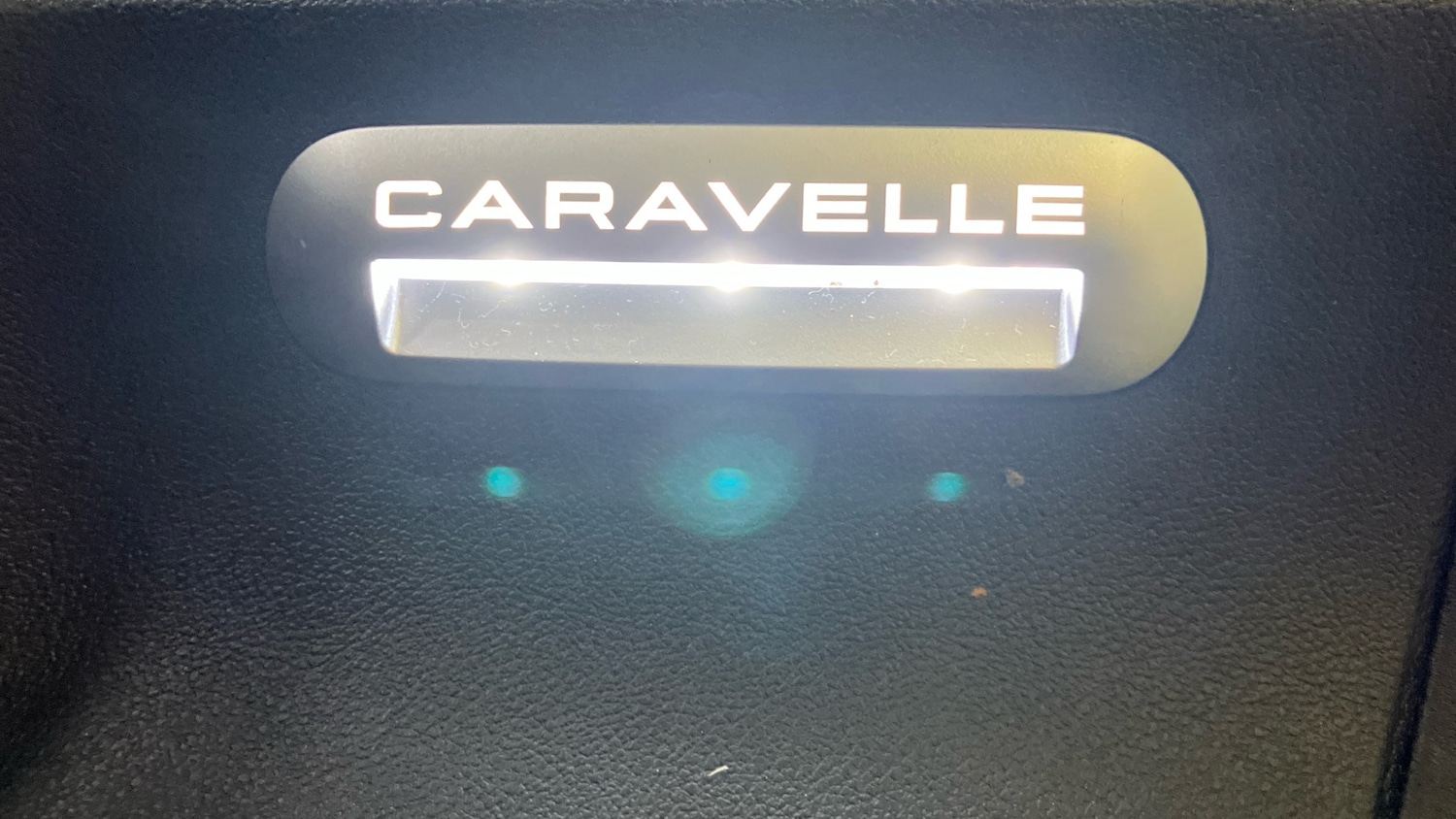 Used Volkswagen Caravelle 2020 for sale - 76329537: Photo 25