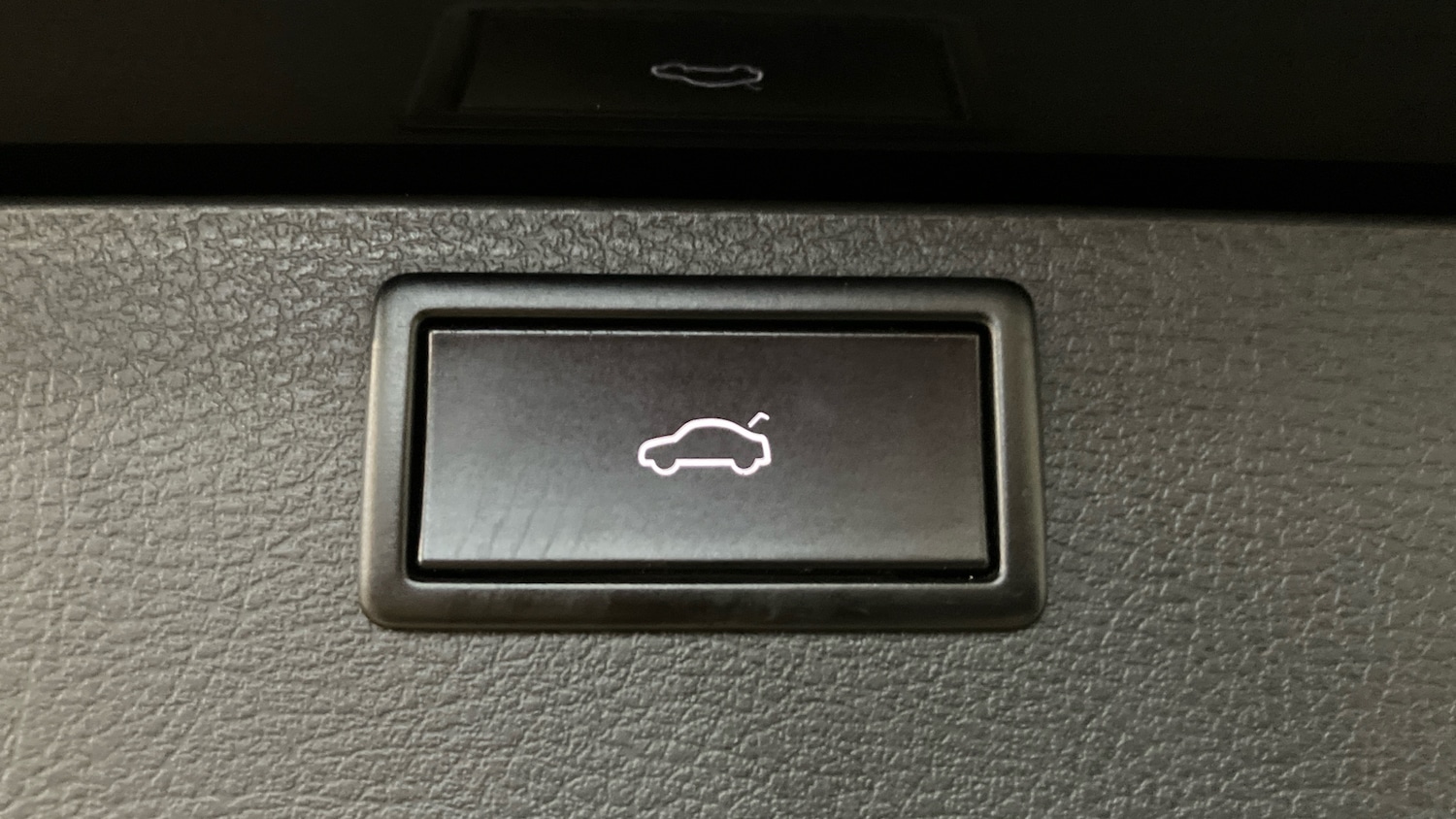 Used Volkswagen Caravelle 2020 for sale - 76329537: Photo 43