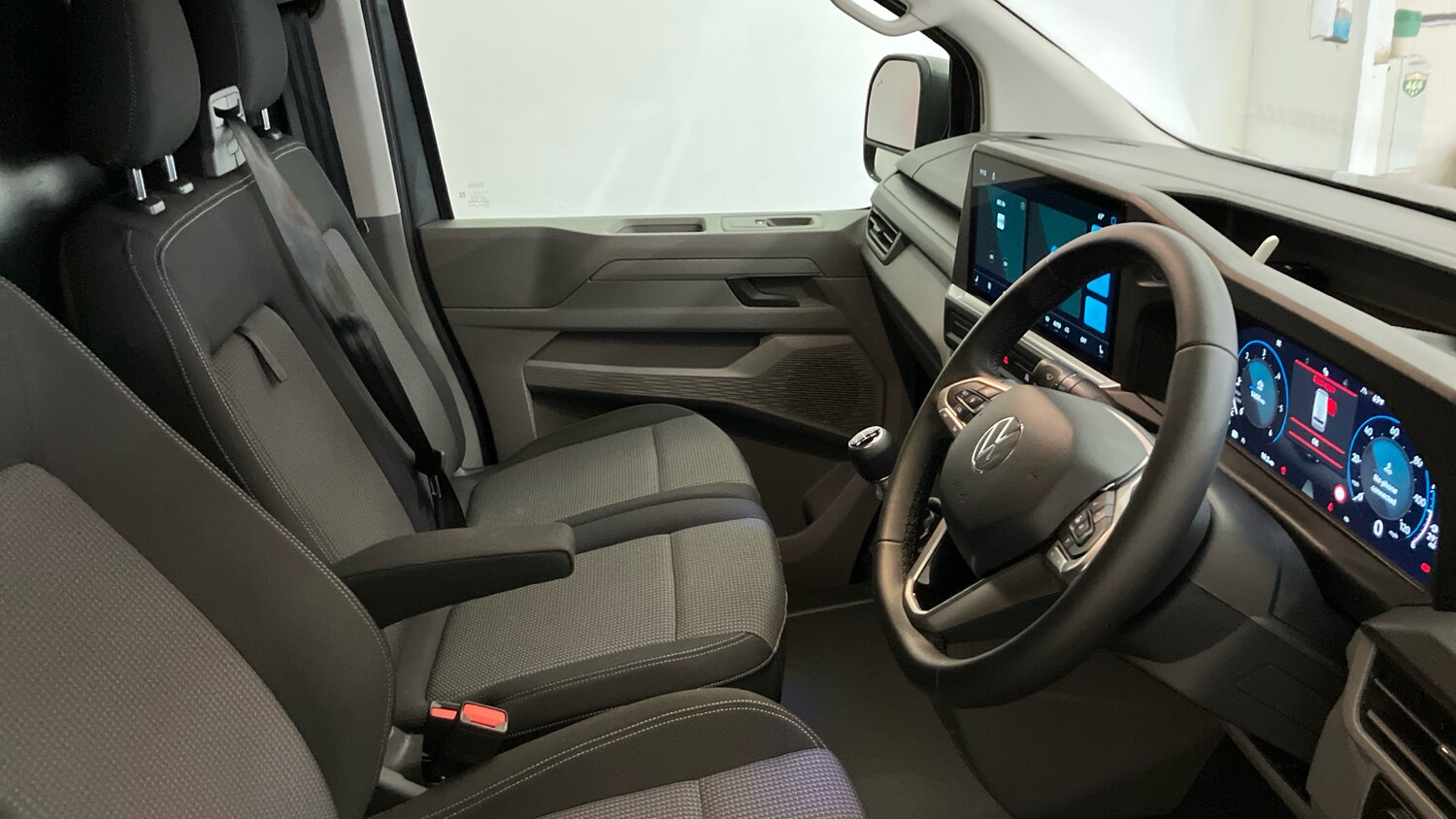 Used Volkswagen Transporter 2025 for sale - 76156510: Photo 24