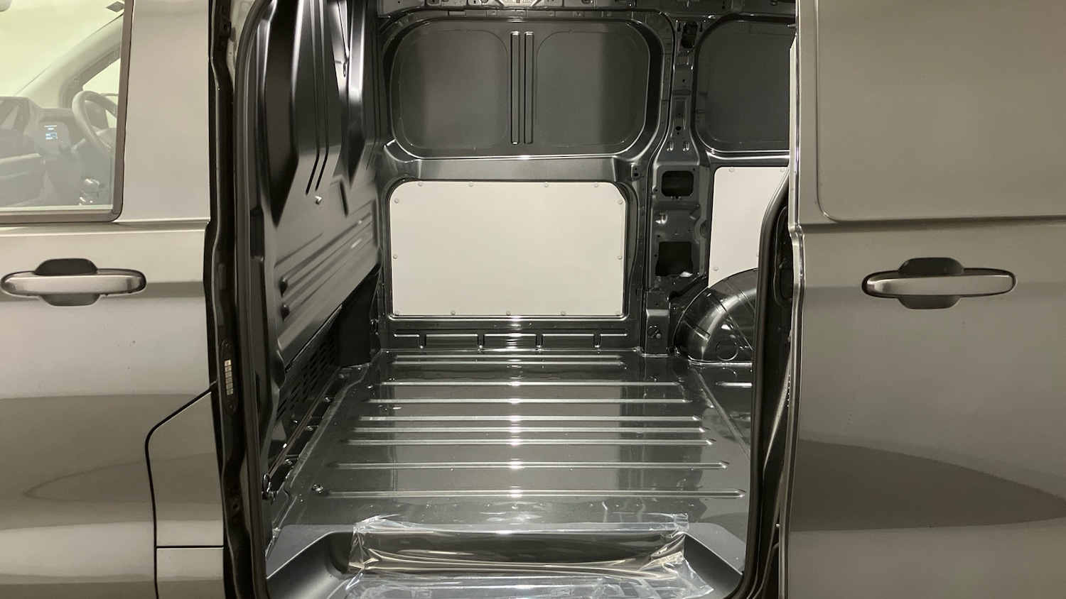 Used Volkswagen Transporter 2025 for sale - 76156510: Photo 30