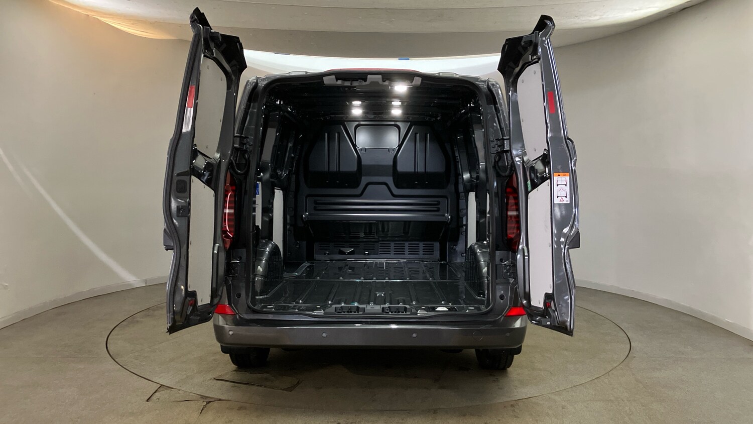 Used Volkswagen Transporter 2025 for sale - 76156510: Photo 36