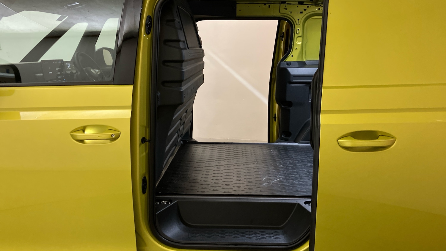 Used Volkswagen ID.Buzz 2025 for sale - 76776324: Photo 25