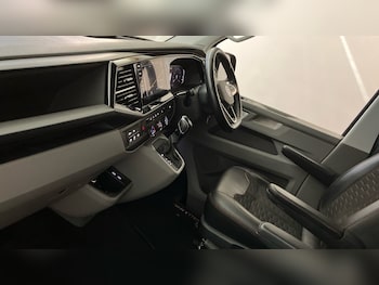 Used Volkswagen Transporter 2022 for sale - 75584538: Photo