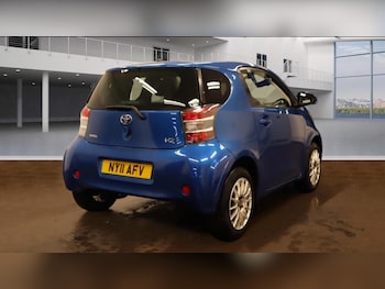 Used Toyota IQ 2011 for sale - 75023411: Photo