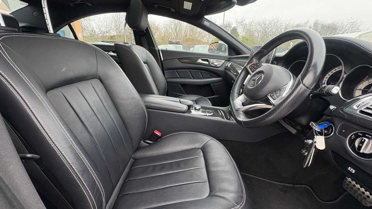 Used Mercedes-Benz CLS 2017 for sale - 77972605: Photo 8