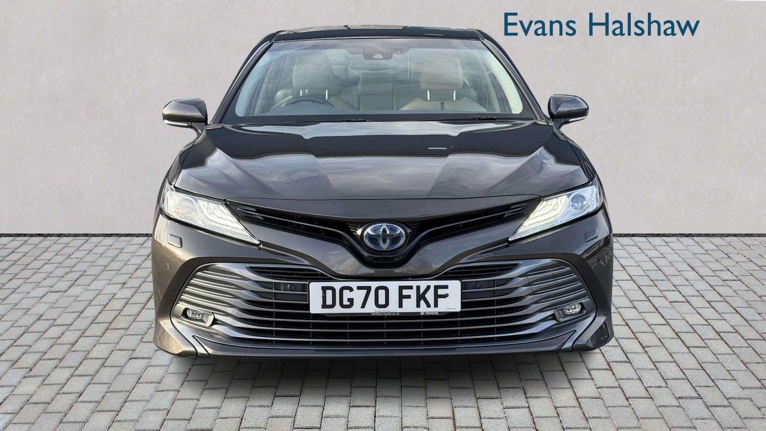 Used Toyota Camry 2020 for sale - 77856449: Photo 2