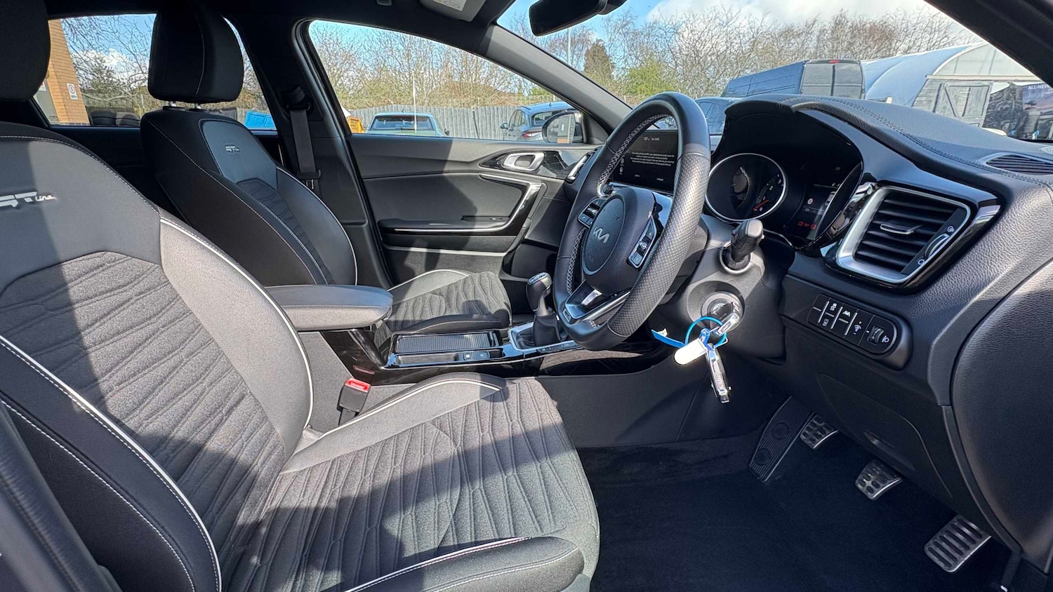 Used Kia Ceed 2025 for sale - 78052161: Photo 2