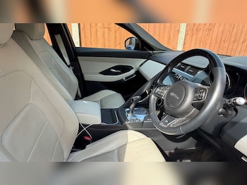Used Jaguar E-Pace 2019 for sale - 78209158: Photo