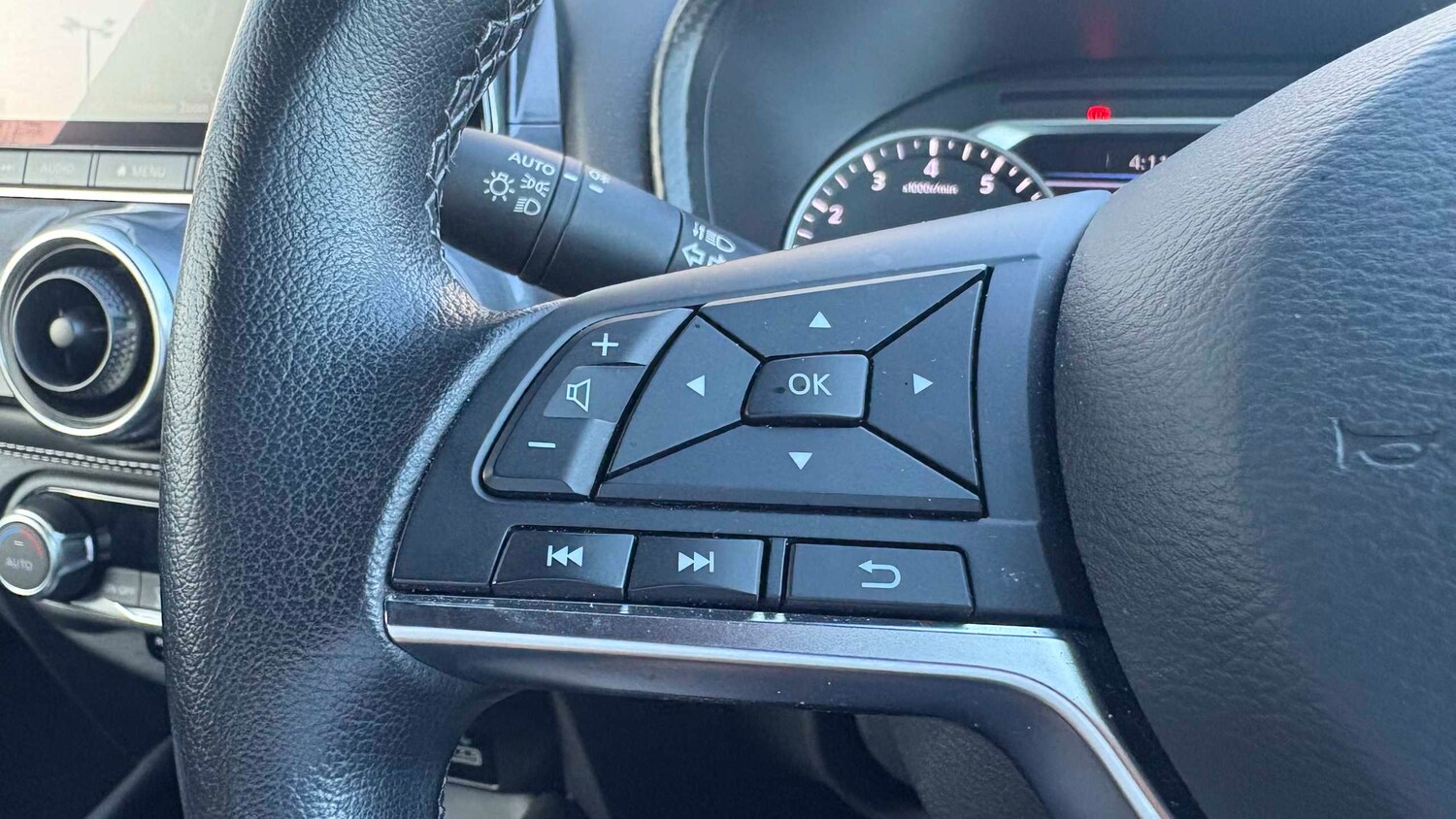 Used Nissan Juke 2023 for sale - 77928772: Photo 12