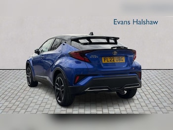 Used Toyota C-HR 2022 for sale - 79364712: Photo