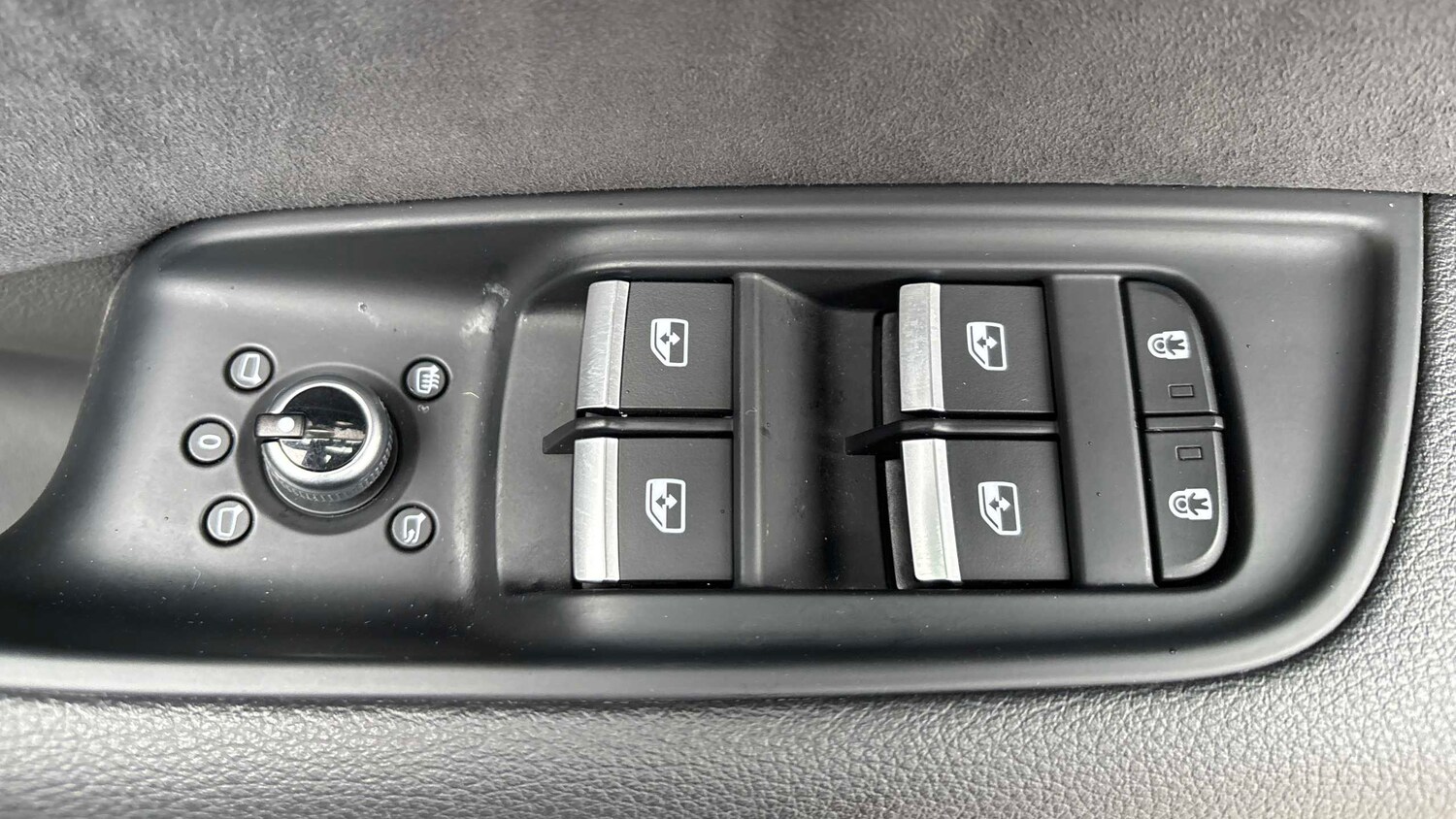 Used Audi Q7 2023 for sale - 78208868: Photo 21