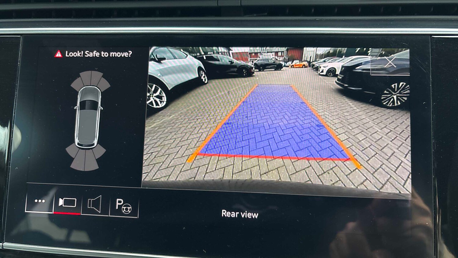 Used Audi Q7 2023 for sale - 78208868: Photo 31